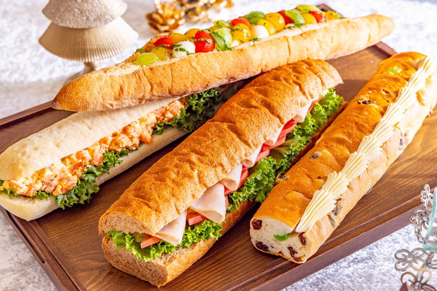 ヒルトン東京お台場のクリスマスアフタヌーンティー、ツリー型タルトやサンタクロース風デザート|写真5