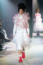 ノワール ケイ ニノミヤ 2025年春夏コレクション - 薔薇の想像力｜写真29