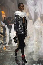 ヴァレンティノ 2025年春夏コレクション - 安らぎをもたらす“美”｜写真10