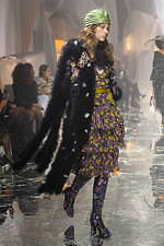 ヴァレンティノ 2025年春夏コレクション - 安らぎをもたらす“美”｜写真77