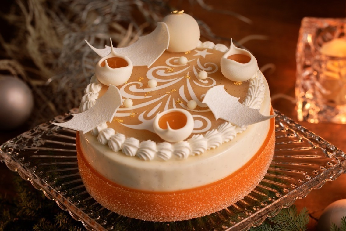 チョコレートケーキ｜フォーシーズンズホテル東京大手町の2024年クリスマス、ラ・フランスとバニラ“10層重ね”のケーキ