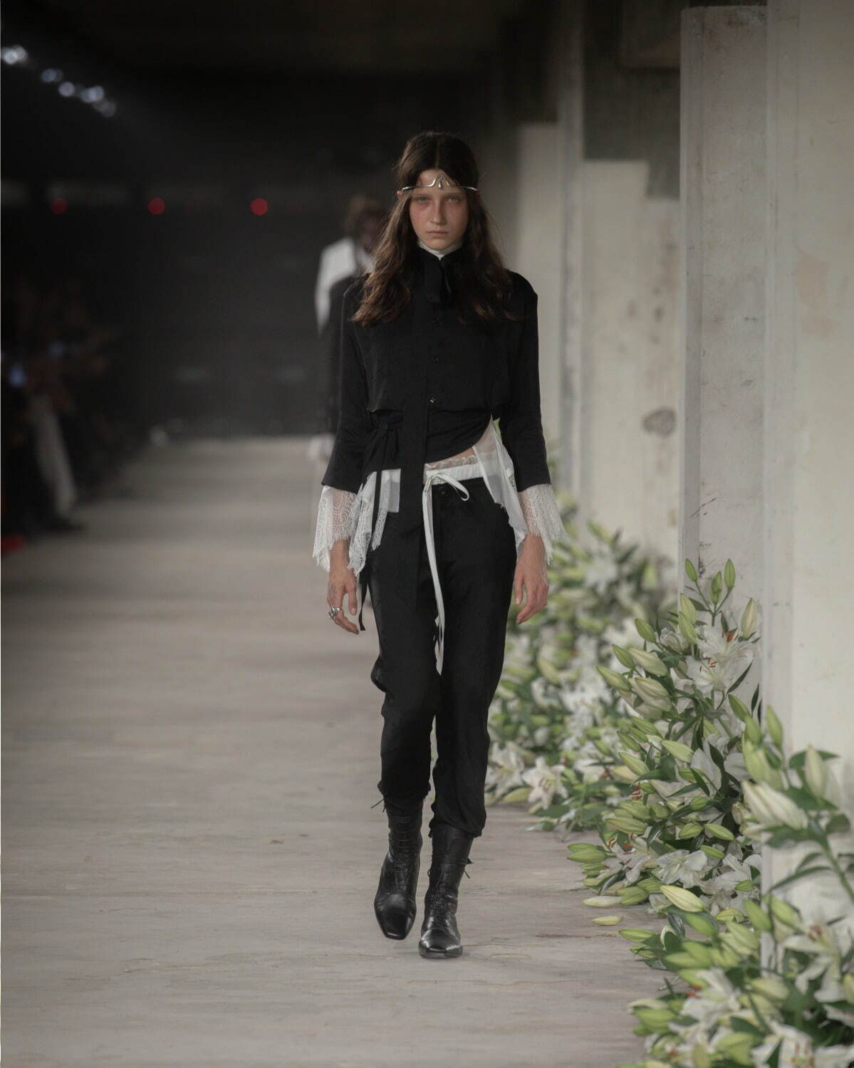 アン ドゥムルメステール(ANN DEMEULEMEESTER) 2025年春夏ウィメンズコレクション  - 写真5