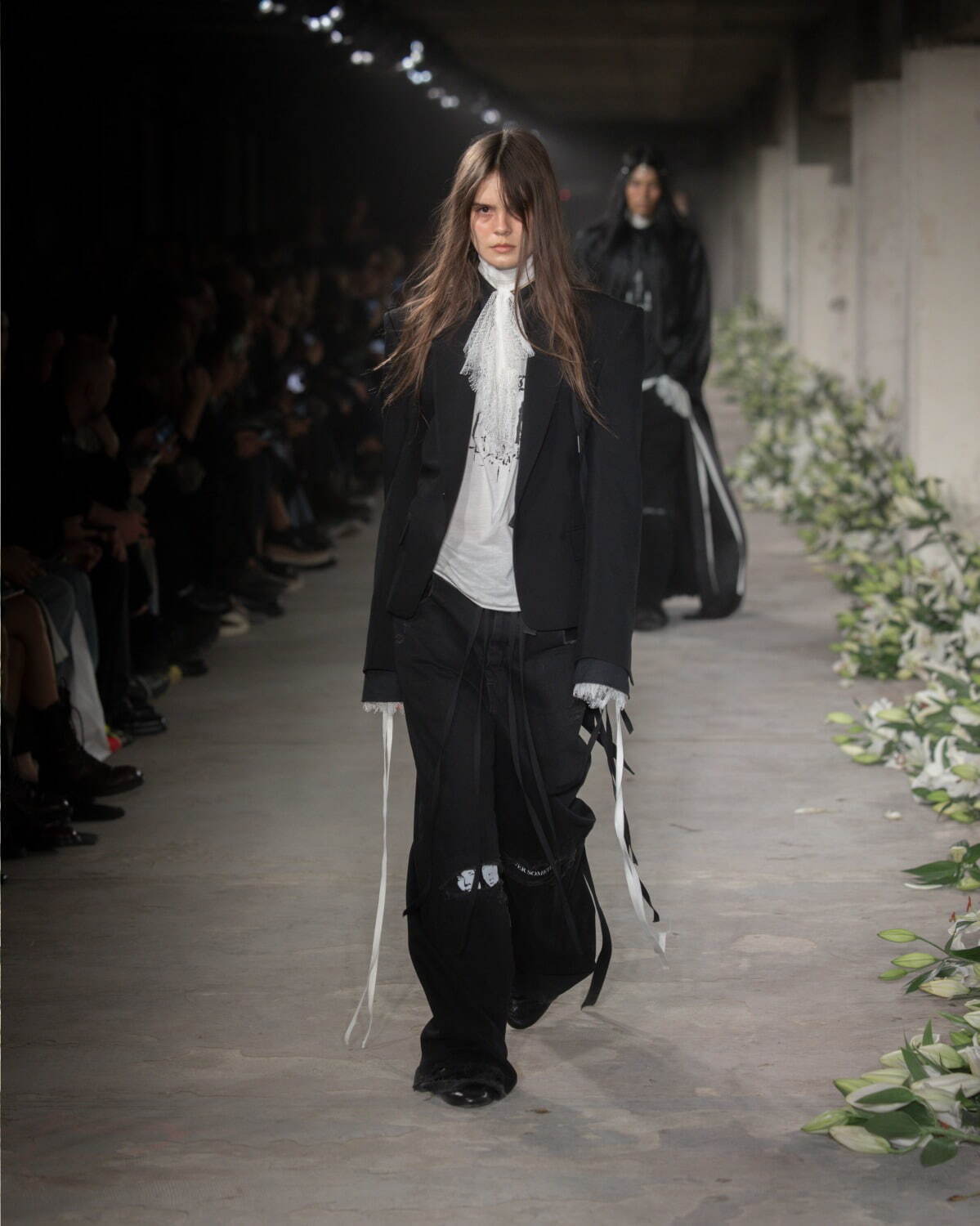 ANN DEMEULEMEESTER カットソードレス 40 Ann Demeulemeester // Black Silk Tunic Top – VSP Consignment