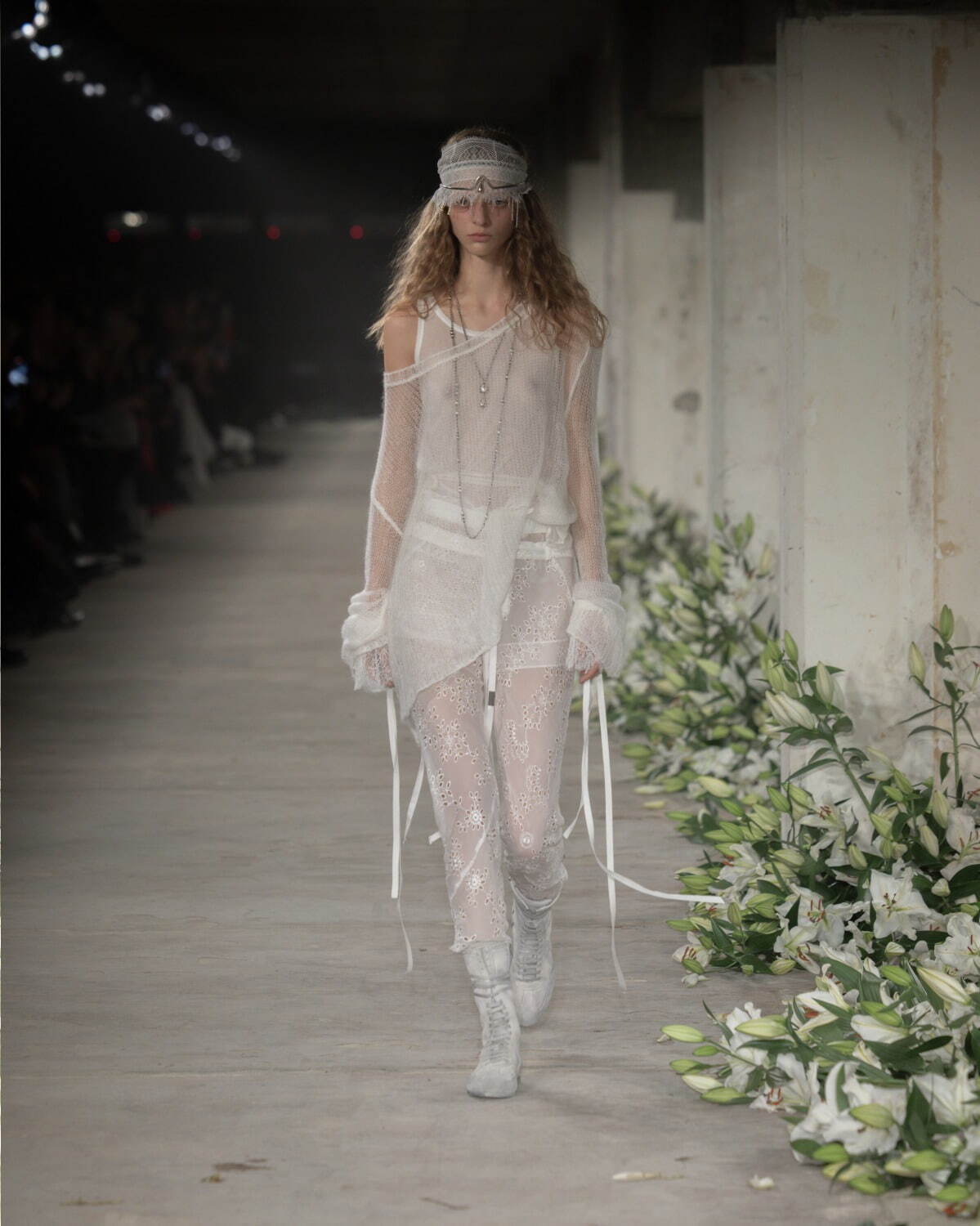 アン ドゥムルメステール(ANN DEMEULEMEESTER) 2025年春夏 アン ドゥムルメステール(ANN DEMEULEMEESTER) 2025年春夏