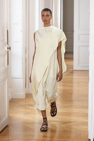 クリスチャン ワイナンツ(christian wijnants) 2025年春夏ウィメンズコレクション  - 写真2