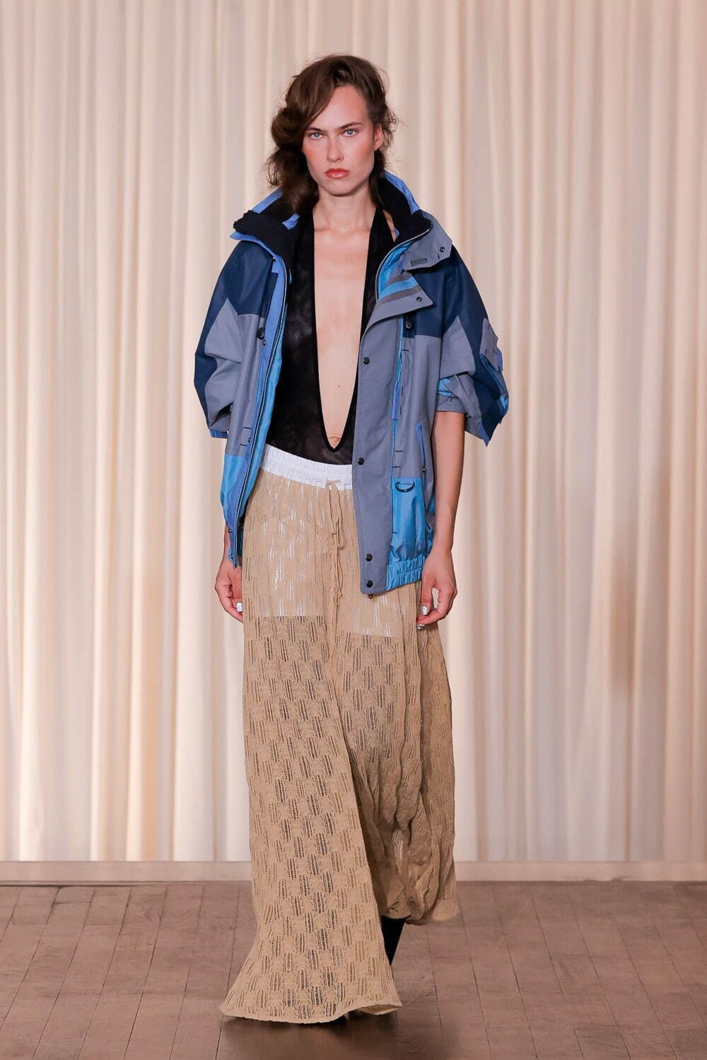 アンドレアス・クロンターラー フォー ヴィヴィアン・ウエストウッド 2025年春夏｜female マウンテンパーカー