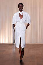 アンドレアス・クロンターラー フォー ヴィヴィアン・ウエストウッド 2025年春夏コレクション｜写真3