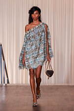 アンドレアス・クロンターラー フォー ヴィヴィアン・ウエストウッド 2025年春夏コレクション｜写真5