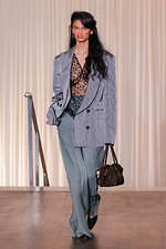 アンドレアス・クロンターラー フォー ヴィヴィアン・ウエストウッド 2025年春夏コレクション｜写真32