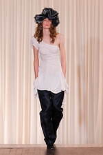 アンドレアス・クロンターラー フォー ヴィヴィアン・ウエストウッド 2025年春夏コレクション｜写真42