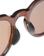 金子眼鏡×エフシーレアルブリストルのサングラス、“クリアorマット”フレームのスクエア型など｜写真12