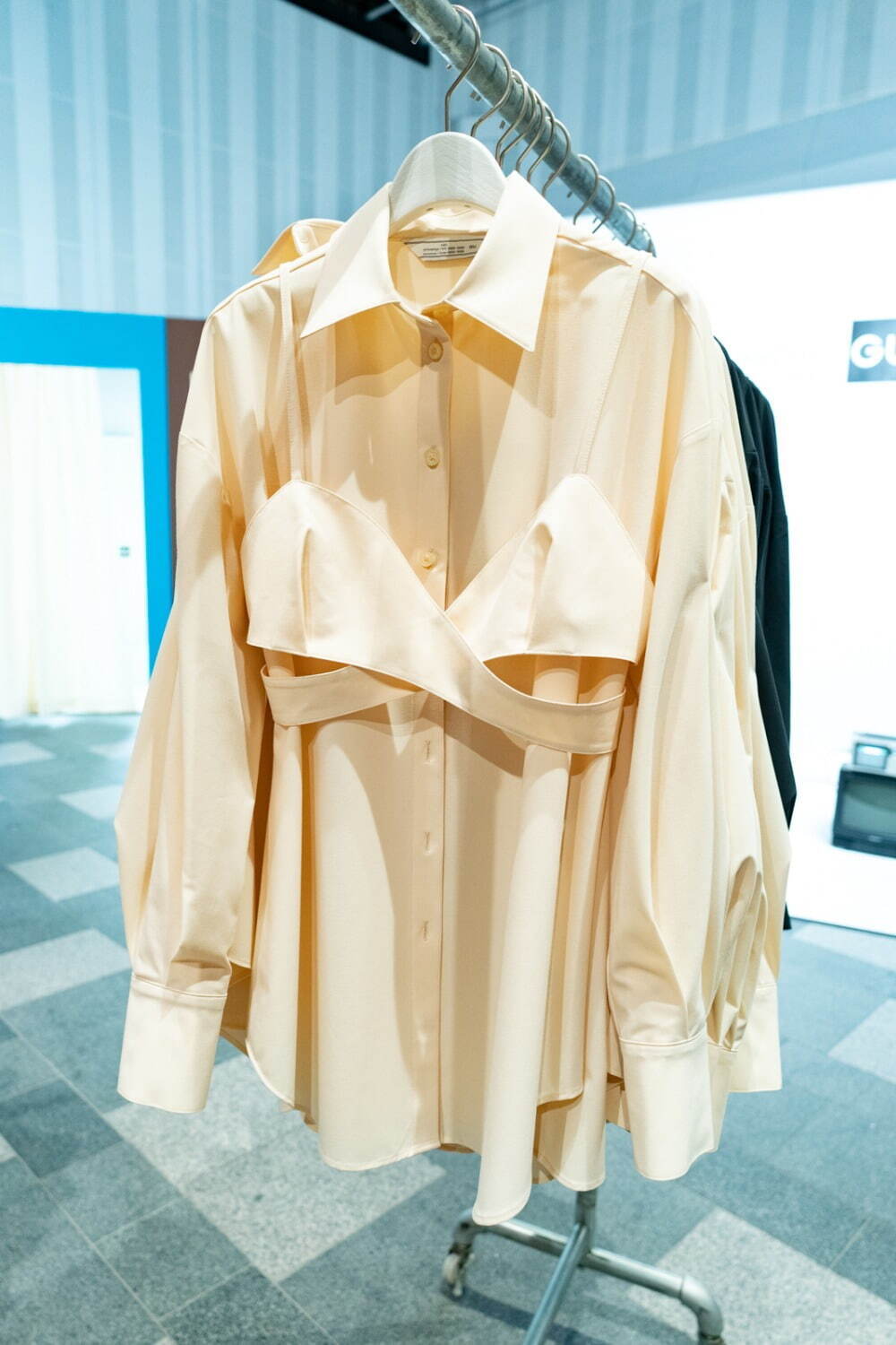 GU×ロク初コラボ、変形キルティングブルゾンやショート