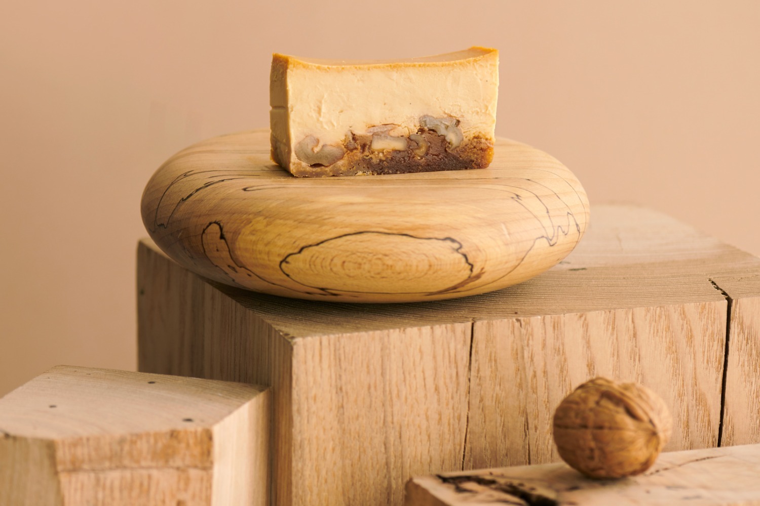 ランイベント｜ミスターチーズケーキ×鎌倉紅谷「クルミッ子」生キャラメル＆くるみを敷き詰めた限定チーズケーキ