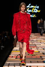 ルイ・ヴィトン2025年春夏ウィメンズコレクション、フレンチファッションのソフトパワー｜写真34