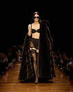 バレンシアガ 2025年夏コレクション - 記憶を辿る｜写真7