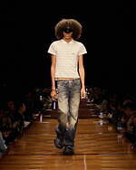 バレンシアガ 2025年夏コレクション - 記憶を辿る｜写真33