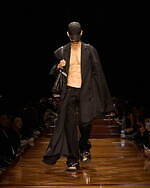 バレンシアガ 2025年夏コレクション - 記憶を辿る｜写真42