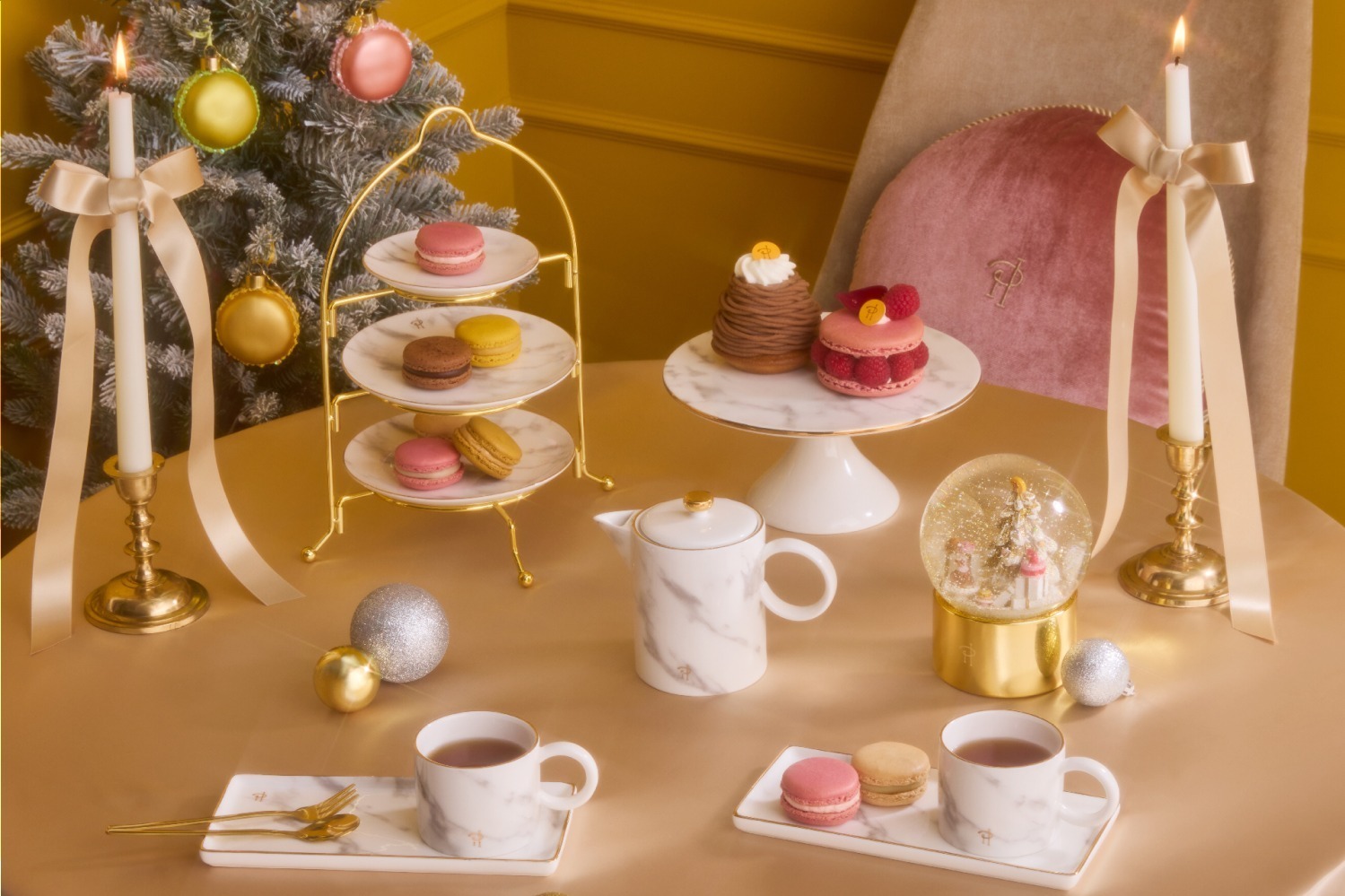 フランフラン「ピエール・エルメ・パリ」クリスマス雑貨、“マカロン”着想ティーカップ＆オーナメント - ファッションプレス