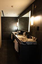 大阪ステーションホテル<宿泊記>“鉄道＆駅”モチーフ満載の客室や食堂車のようなレストラン｜写真44