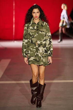 バウム ウンド ヘルガーテン(BAUM UND PFERDGARTEN) 2025-26年秋冬ウィメンズ&メンズコレクション  - 写真22