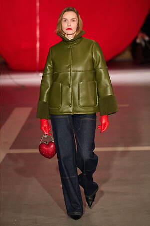 バウム ウンド ヘルガーテン(BAUM UND PFERDGARTEN) 2025-26年秋冬ウィメンズ&メンズコレクション  - 写真24