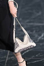 タエ アシダ 2025年春夏コレクション - 溶け合う人間と自然｜写真12