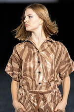 タエ アシダ 2025年春夏コレクション - 溶け合う人間と自然｜写真16