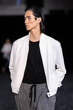 タエ アシダ 2025年春夏コレクション - 溶け合う人間と自然｜写真44