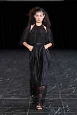 タエ アシダ 2025年春夏コレクション - 溶け合う人間と自然｜写真71