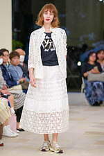 ユキ トリヰ 2025年春夏コレクション - 新たな自分と出会う｜写真36