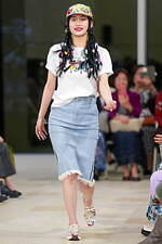 ユキ トリヰ 2025年春夏コレクション - 新たな自分と出会う｜写真45