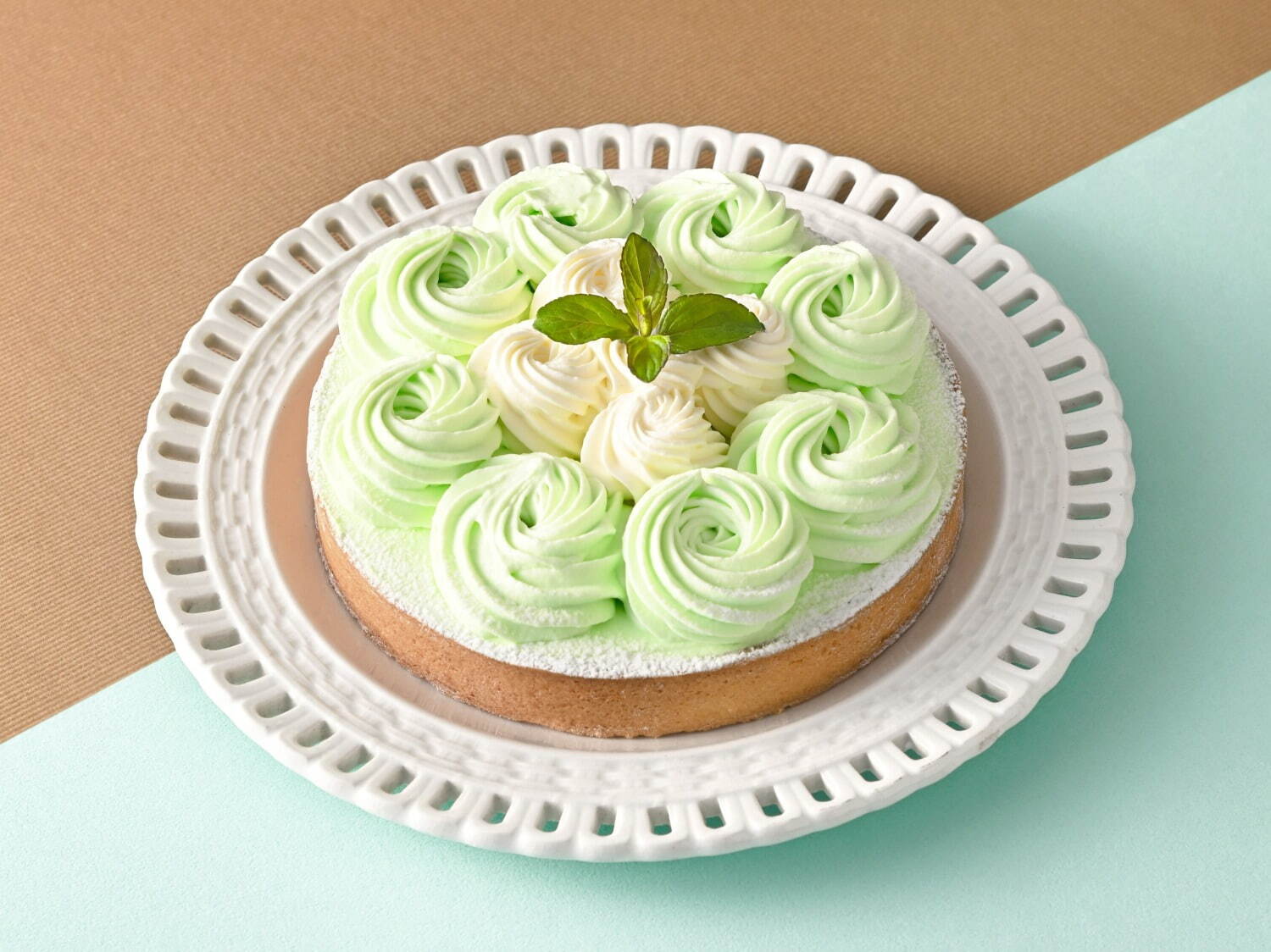 チョコミント・タルト／アンドメルシィ
ホール(直径16cm) 2,580円、カット450円