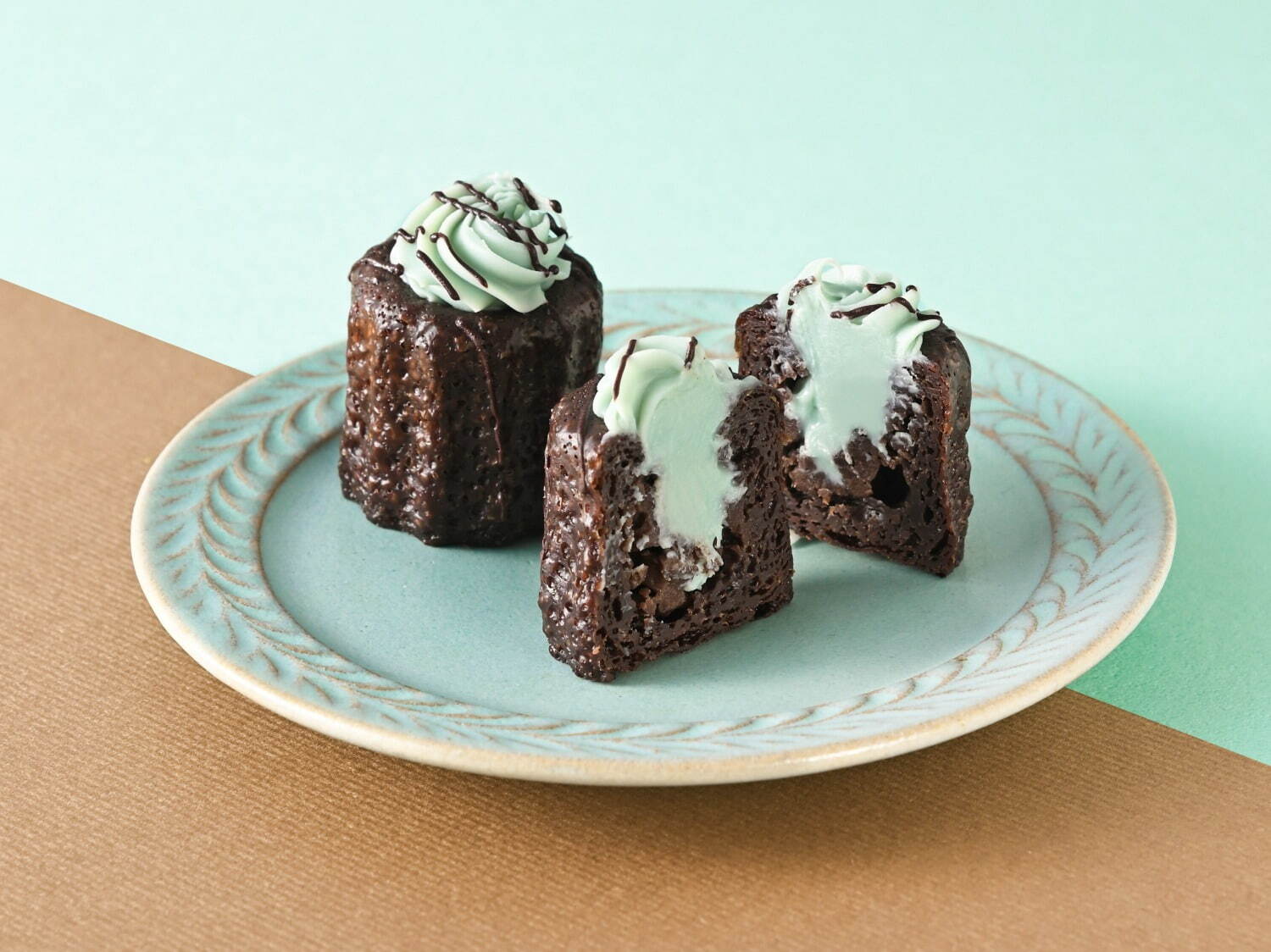 エキュート大宮にチョコミントスイーツ集結、“テディベアクランチ”のせたドーナツ＆サクとろ贅沢パイなど｜写真14