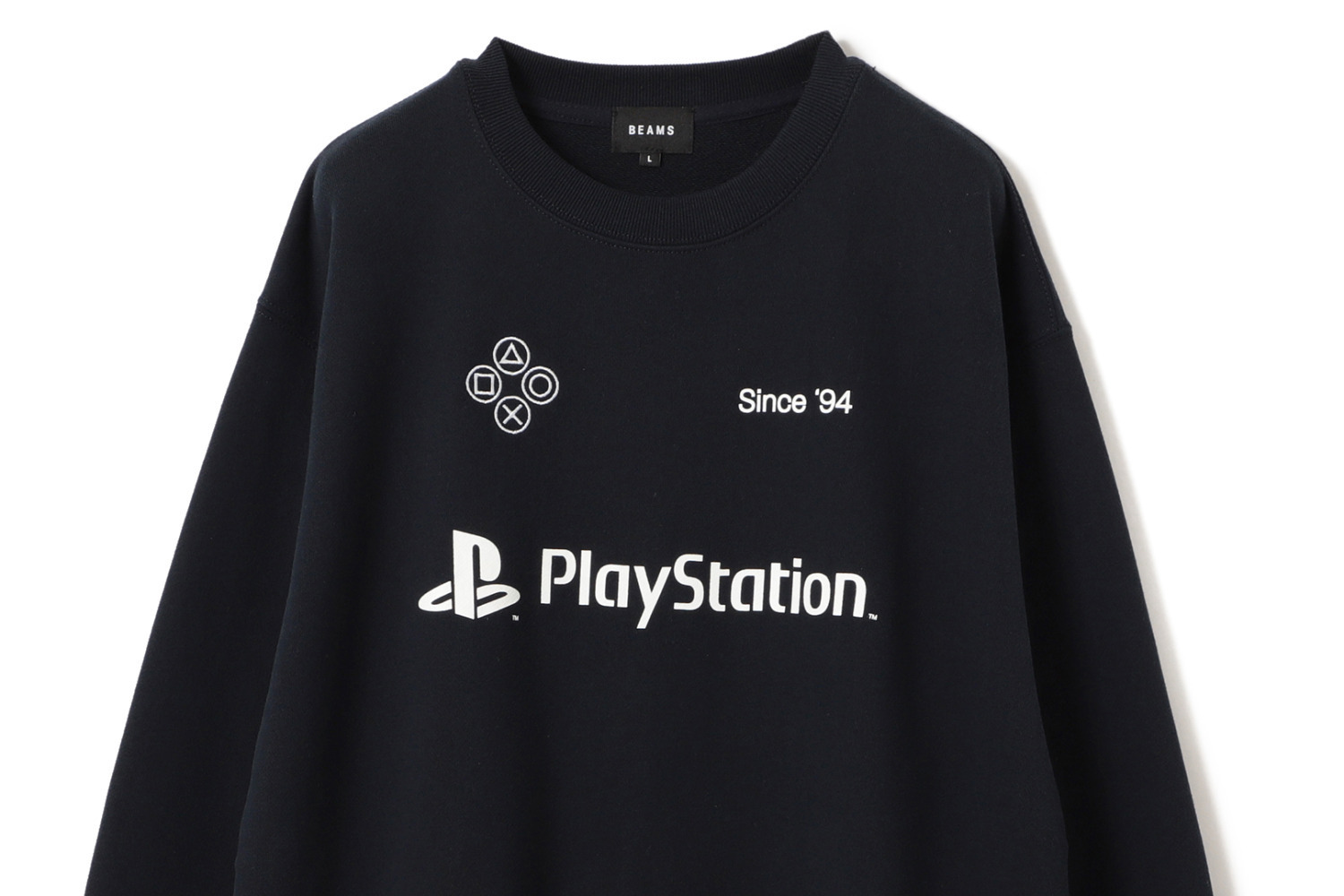 ゲーム｜ビームス「プレイステーション」のコラボスウェット、“記号”ロゴやコントローラープリント入り