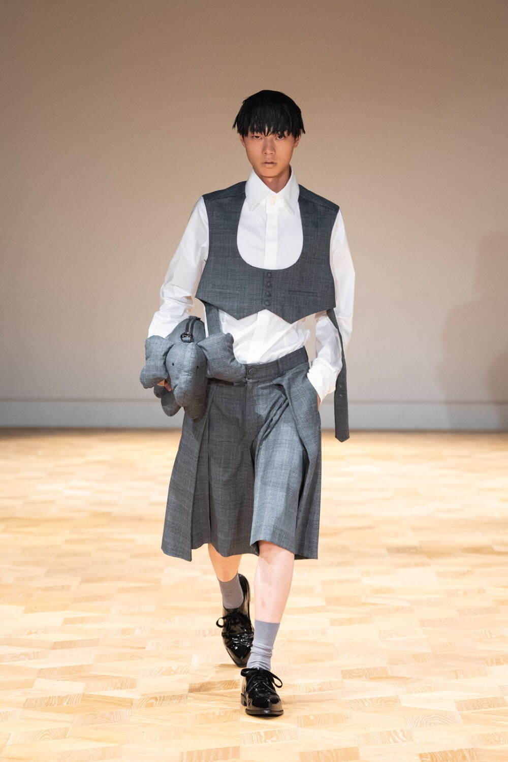 オリミ(ORIMI) 2025年春夏メンズコレクション - ファッションプレス オリミ(ORIMI) 2025年春夏メンズコレクション - ファッションプレス