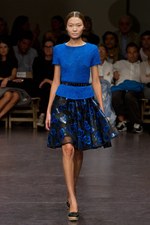 プリーツ使いとシックなカラーがポイント！　zucca(ズッカ)の2011年春夏コレクション｜写真36