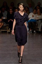 プリーツ使いとシックなカラーがポイント！　zucca(ズッカ)の2011年春夏コレクション｜写真40