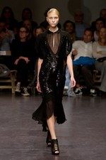 プリーツ使いとシックなカラーがポイント！　zucca(ズッカ)の2011年春夏コレクション｜写真52