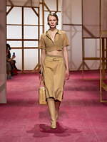 エルメス2025年春夏ウィメンズコレクション - ワークウェアに溶け込む官能性｜写真6