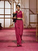 エルメス2025年春夏ウィメンズコレクション - ワークウェアに溶け込む官能性｜写真31