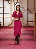 エルメス2025年春夏ウィメンズコレクション - ワークウェアに溶け込む官能性｜写真35