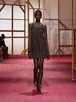 エルメス2025年春夏ウィメンズコレクション - ワークウェアに溶け込む官能性｜写真52