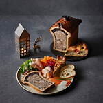 麻布台ヒルズのクリスマスマーケット2024、ドイツのクリスマス用品店「ケーテ・ウォルファルト」出店｜写真9