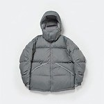 ダイワ ピア39“ミリタリー着想”ダウンジャケット、セーラーカラーに変化する立ち襟フード｜写真3