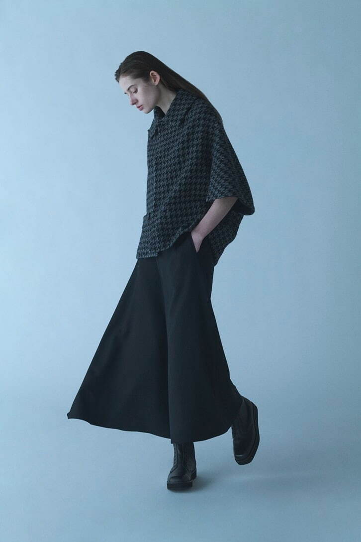 【美品】ヨウジヤマモト　ウールコート　変形　ショート丈　メルトン　ボタンレス　S Yohji Yamamoto collections 2024-25 Autumn/Winter Collection