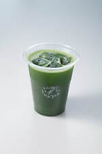 世界を旅する抹茶専門店「ロッキーズ マッチャ」原宿に限定カフェ、sacaiコラボTも｜写真1