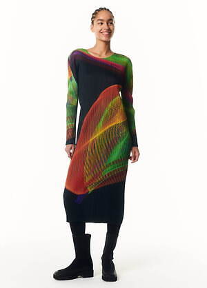 BASICS – isseymiyake.com