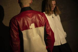 ヨウジヤマモト プールオム×ダイネーゼのレザージャケット、頑丈