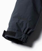 ナンガ×フォックスファイヤーのダウンジャケット、刺繍ロゴ＆防風透湿性ゴアテックス素材｜写真7