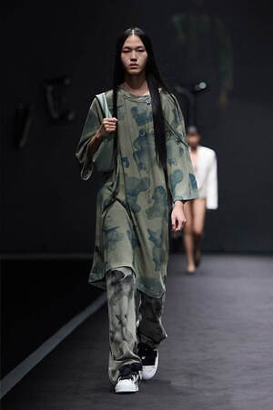 ヴィヴィアン・ウエストウッド(Vivienne Westwood) 2025年春夏ウィメンズ&メンズコレクション  - 写真21